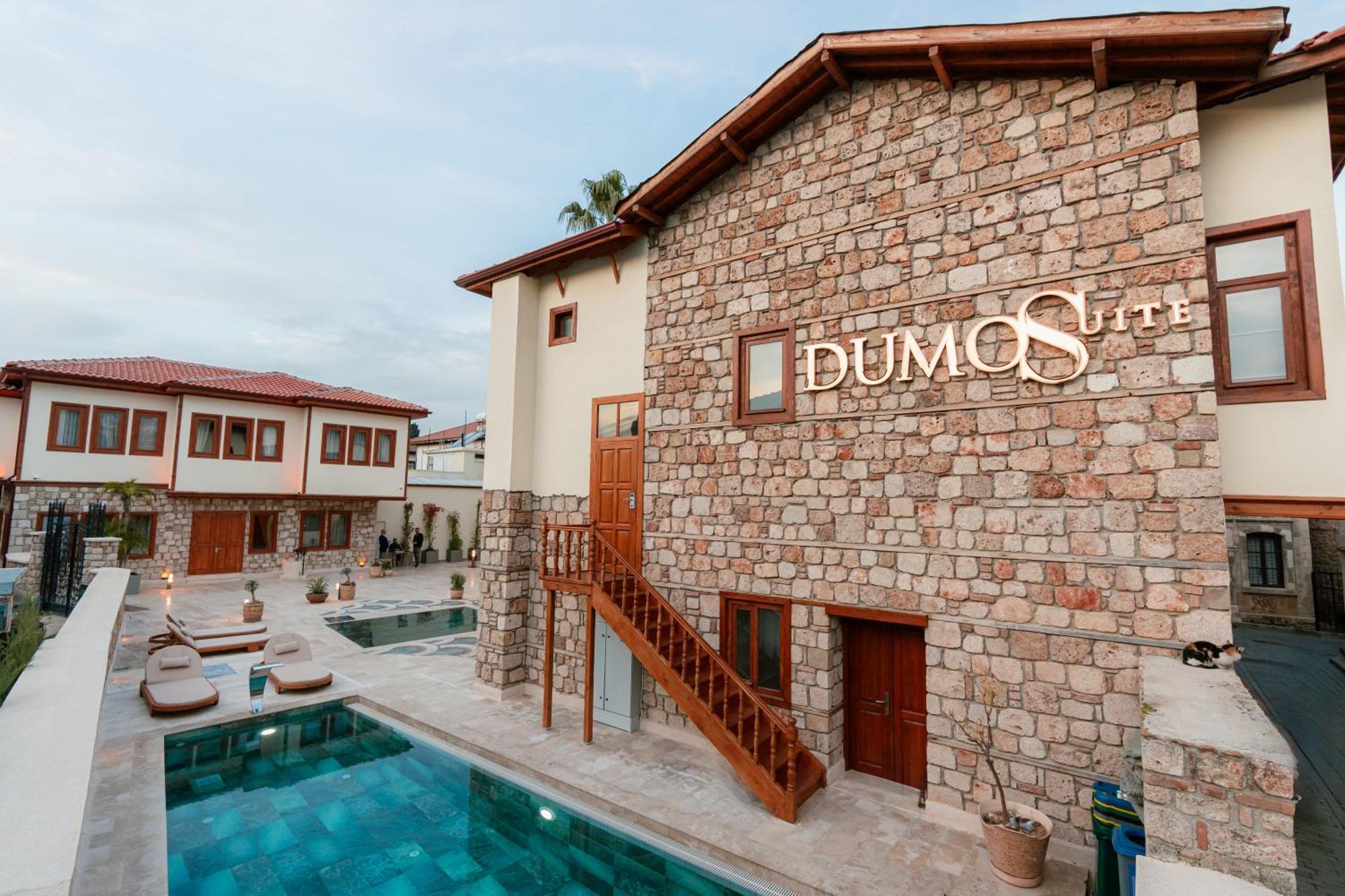 Otel Dumos *